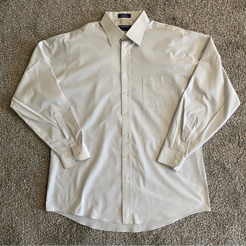 STAFFORD Men’s Fitted Everyday Button Down Dress Shirt